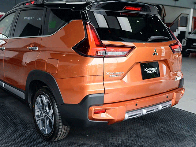 Cụm đèn sau Mitsubishi Xpander Cross 2023