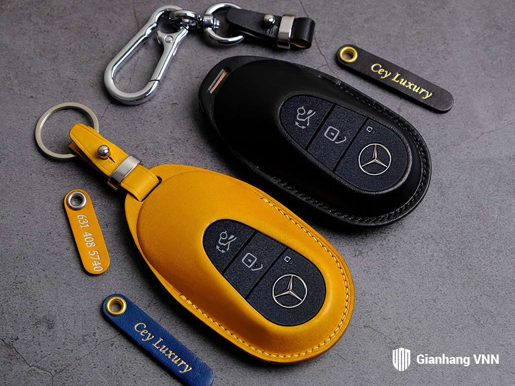 2022 Mercedes C200 - Bao da chìa khóa