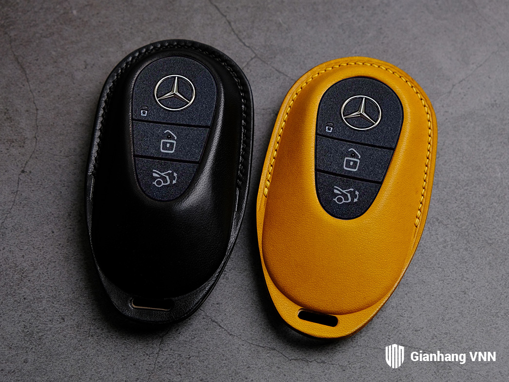 2022 Mercedes C200 - Bao da chìa khóa